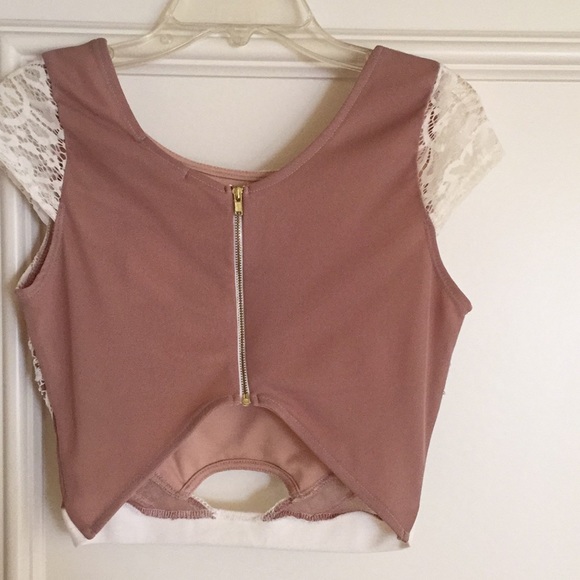 Crop top - Picture 3 of 4